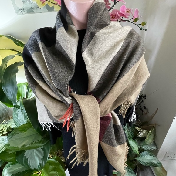 Burberry Square Scarf. - Picture 6 of 14